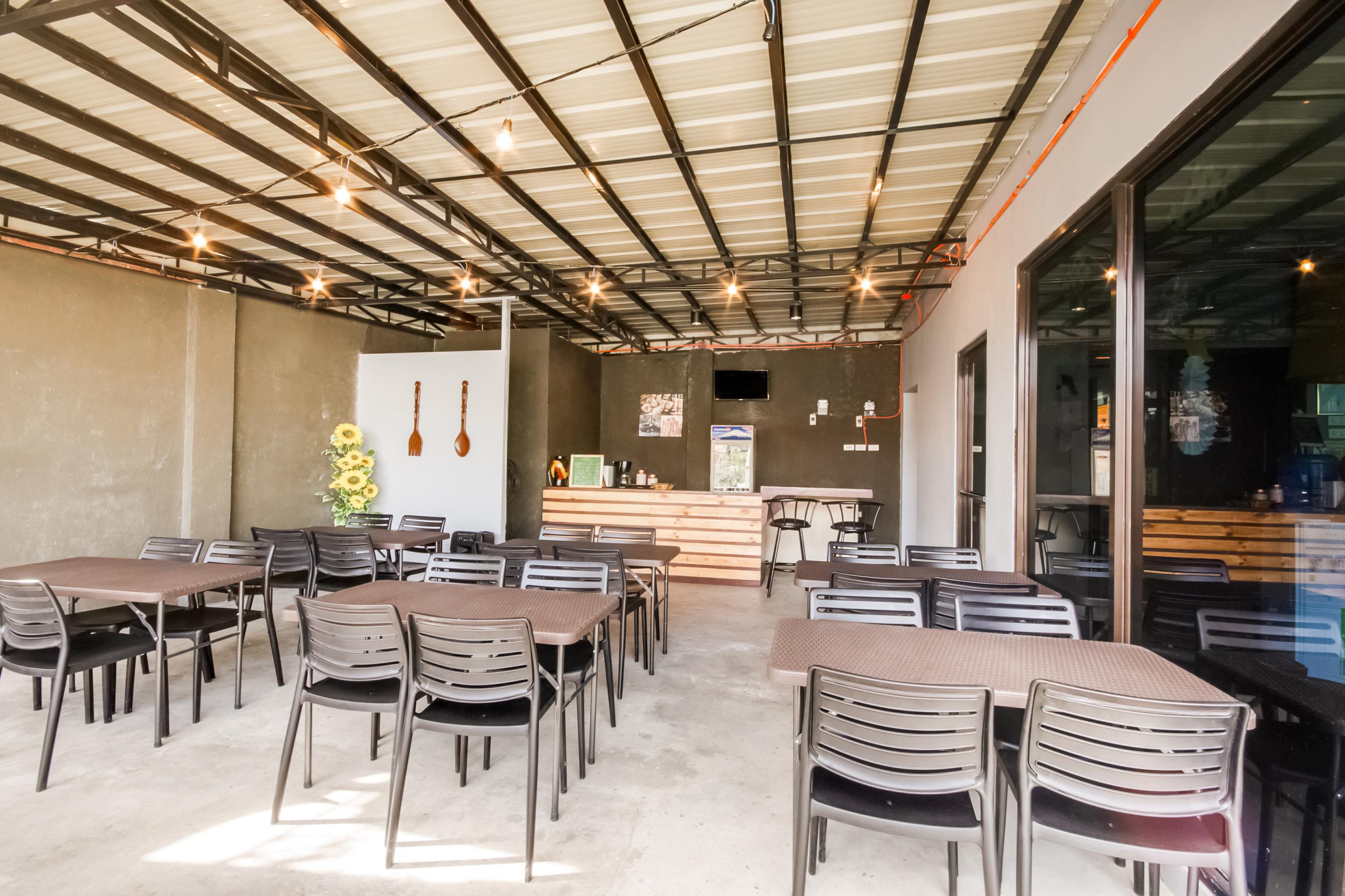 Oyo495口袋酒店 麦克坦 外观 照片